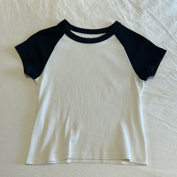 Brandy Melville Tops - Brandy Melville t-shirt